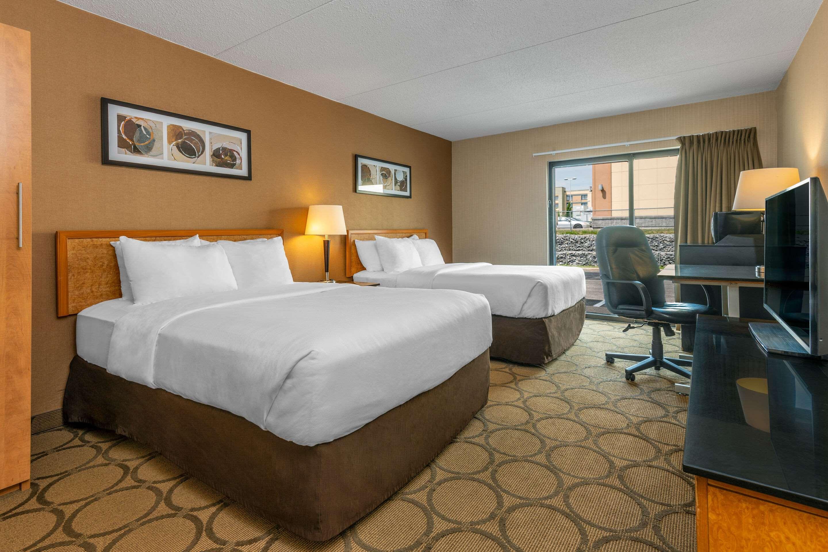 קפוסקאסינג Comfort Inn מראה חיצוני תמונה