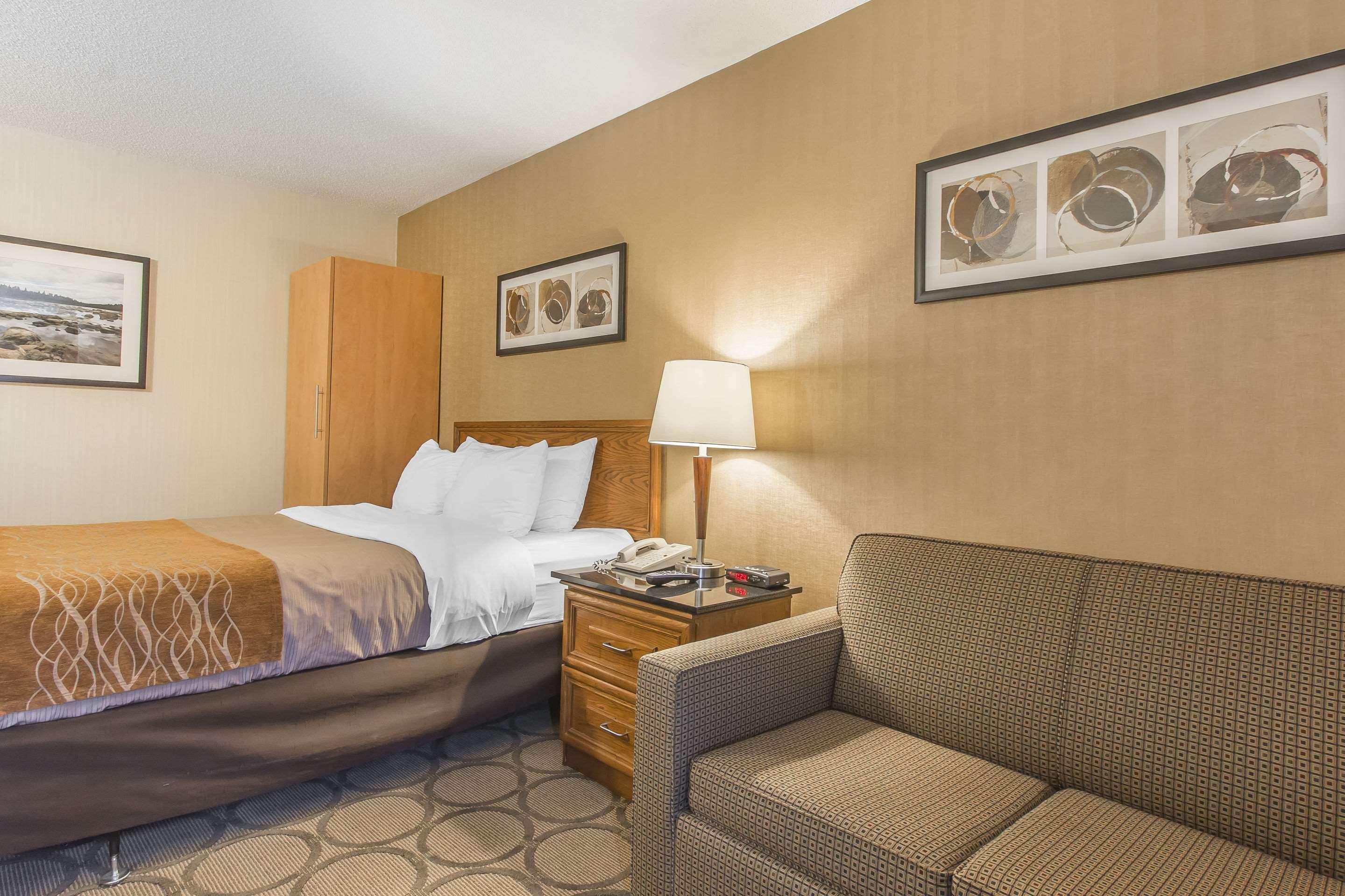 קפוסקאסינג Comfort Inn מראה חיצוני תמונה