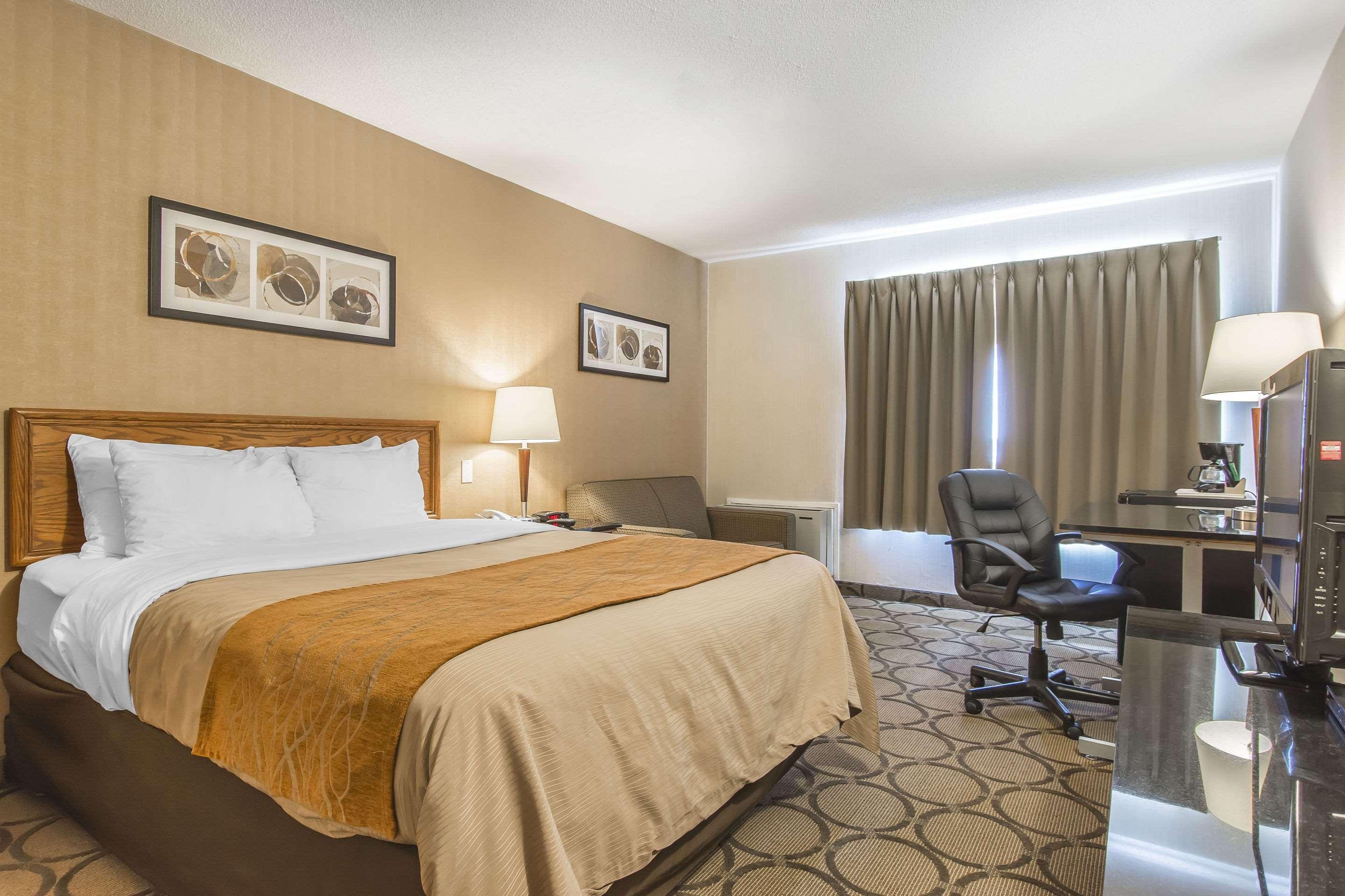 קפוסקאסינג Comfort Inn מראה חיצוני תמונה