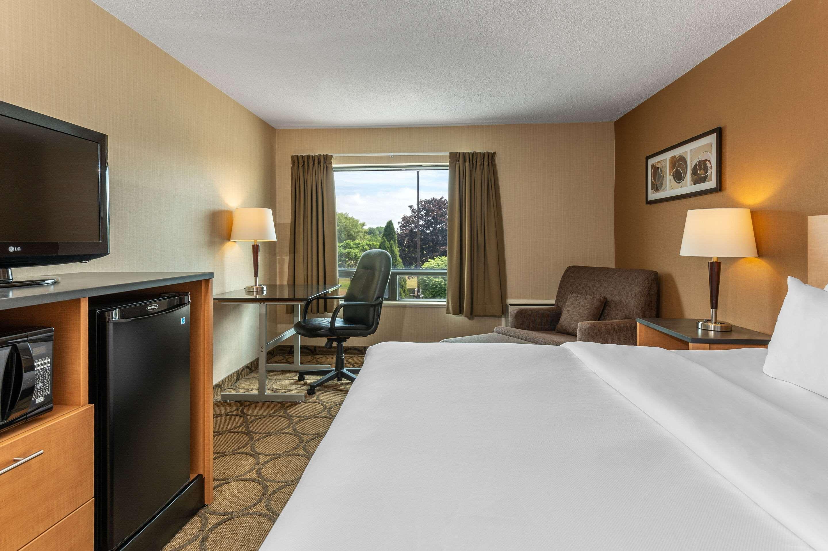 קפוסקאסינג Comfort Inn מראה חיצוני תמונה