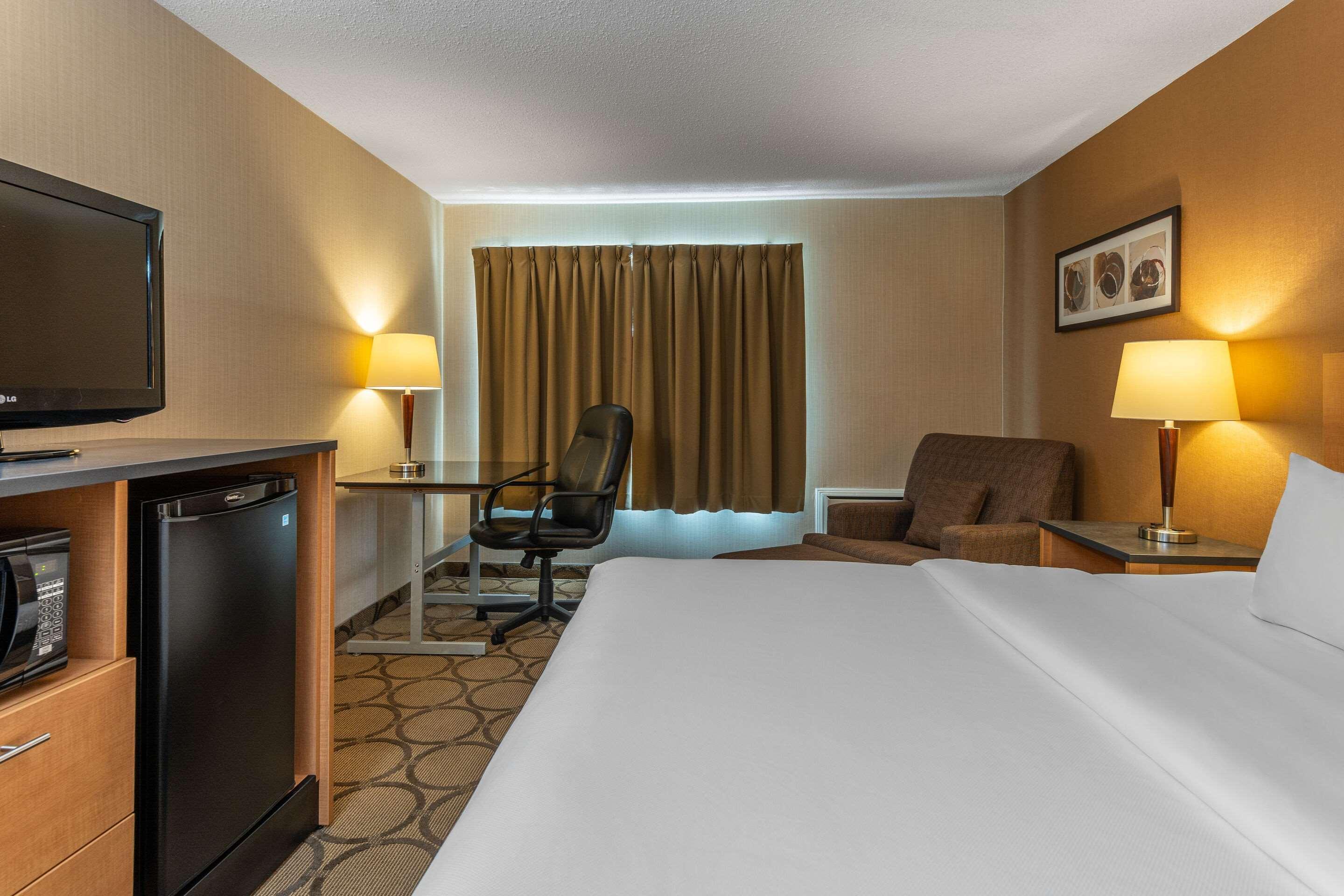 קפוסקאסינג Comfort Inn מראה חיצוני תמונה