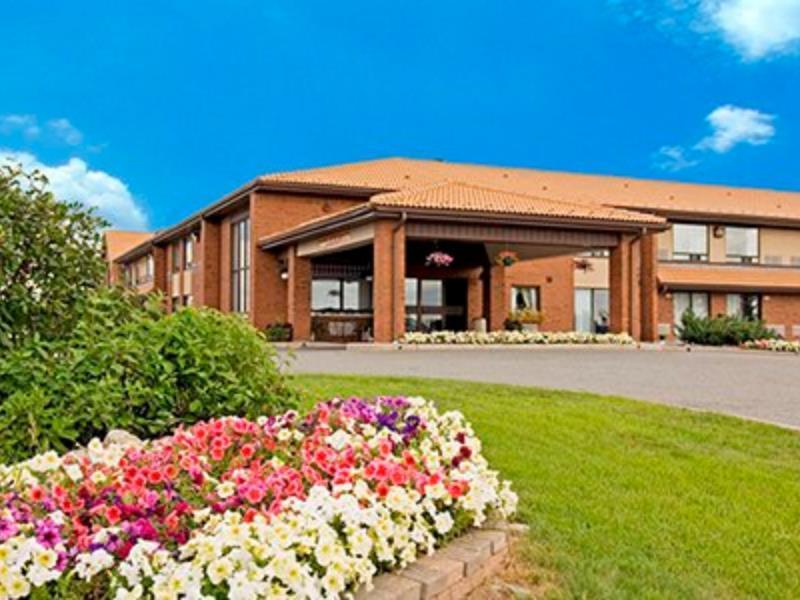 קפוסקאסינג Comfort Inn מראה חיצוני תמונה