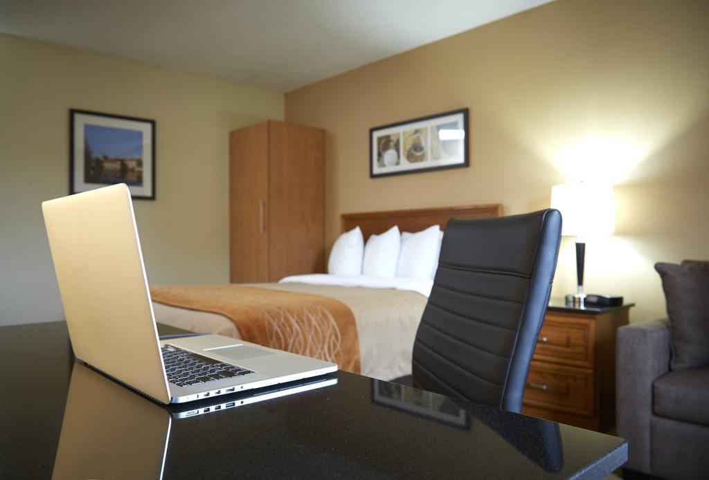 קפוסקאסינג Comfort Inn חדר תמונה